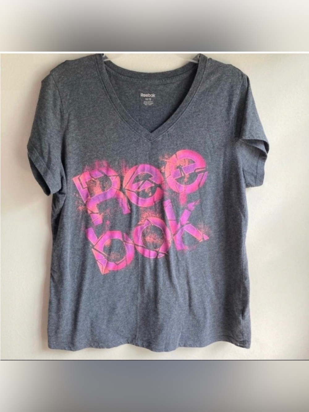 Reebok Graphic V-Neck T-Shirt 1X
